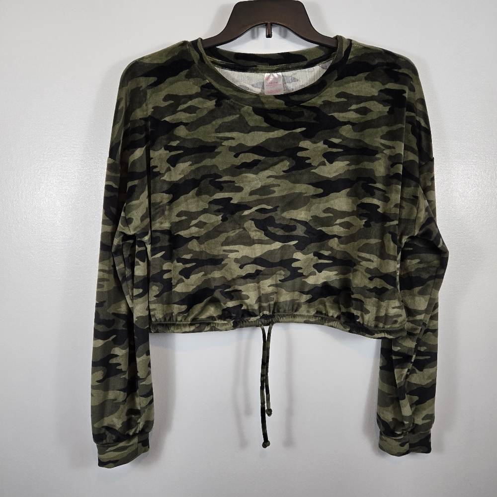 No Boundaries Green Camo Soft Velour Crop Top Juniors Plus Size XXL (19)